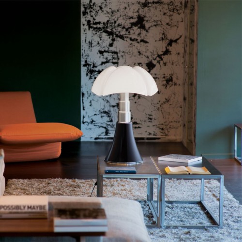 Martinelli Luce - Pipistrello medio, Design Gae Aulenti, 1965