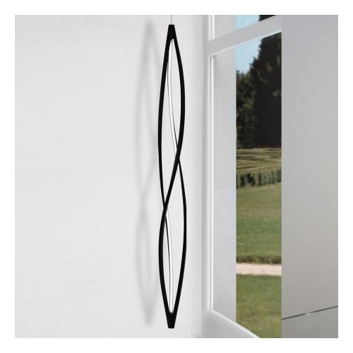 Nemo In The Wind Vertical Suspension