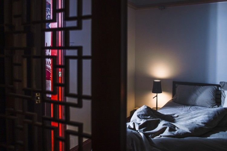 Foscarini Birdie da tavolo, grafite