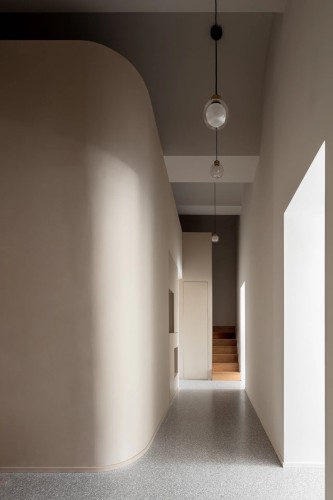 Tooy Nabila 552.22 LED