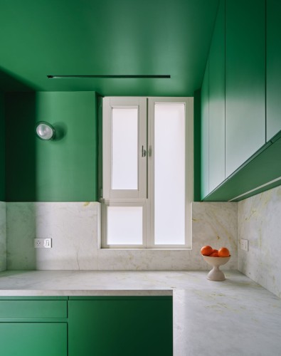 Tooy Nabila 552.42 LED