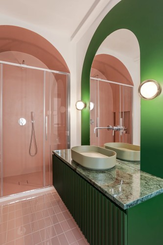 Tooy Nabila 552.42 LED