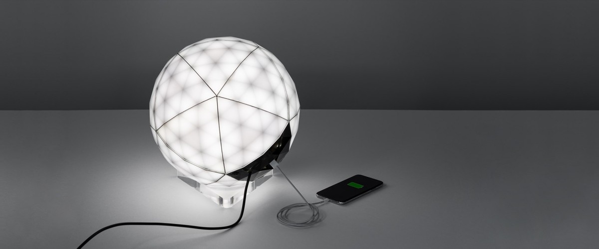 Artemide Huara; funzione di carica batteria