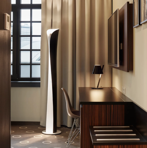 Artemide La Petite, tavolo