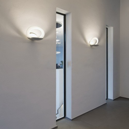 Artemide Pirce, parete