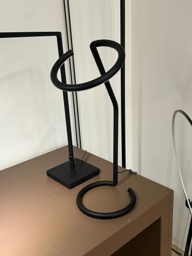 Artemide Vine Light Table, in esposizione